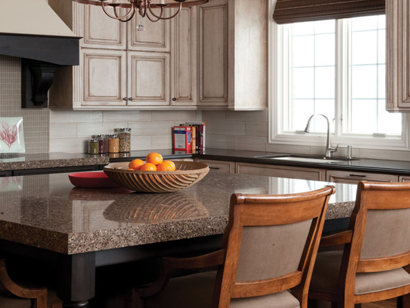Traditional kitchen with grown quartz countertops